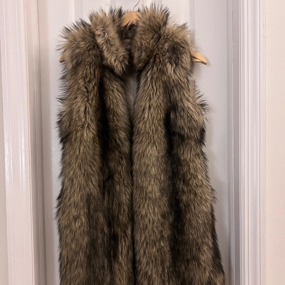 Michael Kors faux fur vest EUC